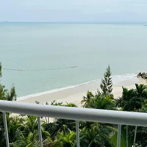 Resort Paradise By The Sea In Penang By Veron At Rainbow Paradise, Tanjung Bungah (Penang)